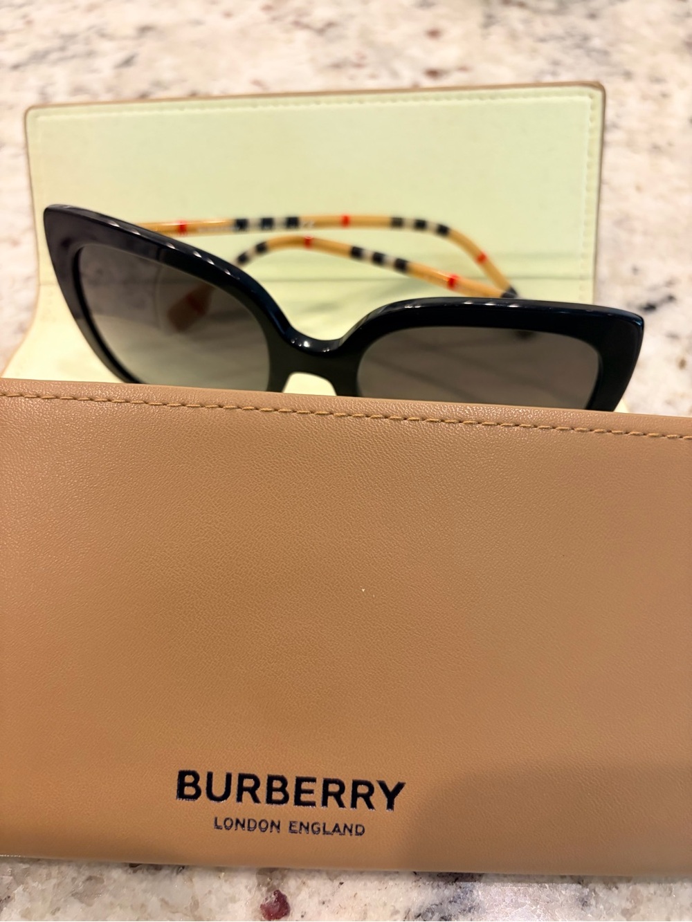 Burberry Black Cat-Eye Sunglasses with Beige Check Arms